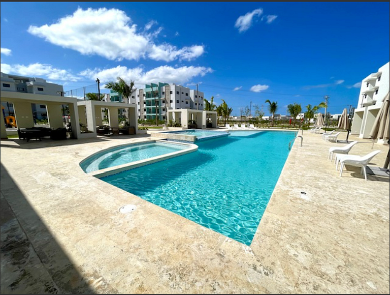 Escapada en Punta Cana con Piscinas, Jacuzzi & BBQ