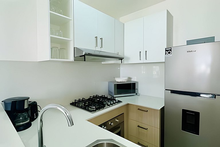 Modern 1BR with Pool and BBQ | Near Downtown