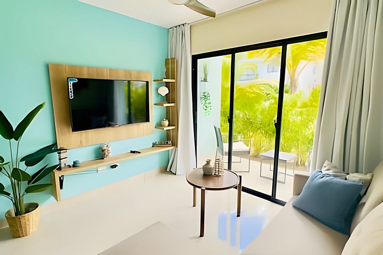 Modern and Equipped | Pool + Near Coco Bongo