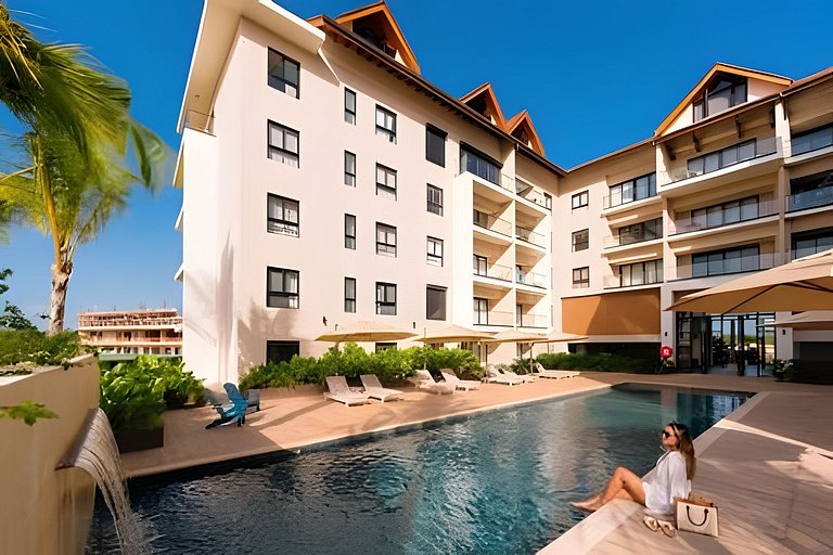 Greenwood Luxury 2BR | Pool View & Private Terrace