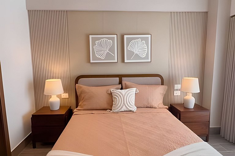 Greenwood Luxury 2BR | Pool View & Private Terrace