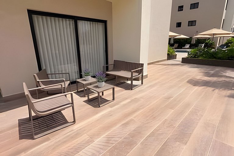 Greenwood Luxury 2BR | Pool View & Private Terrace