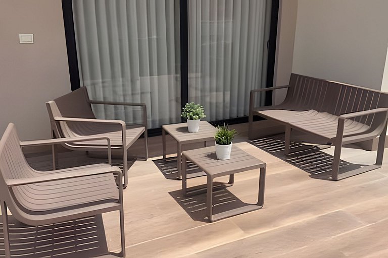 Greenwood Luxury 2BR | Pool View & Private Terrace