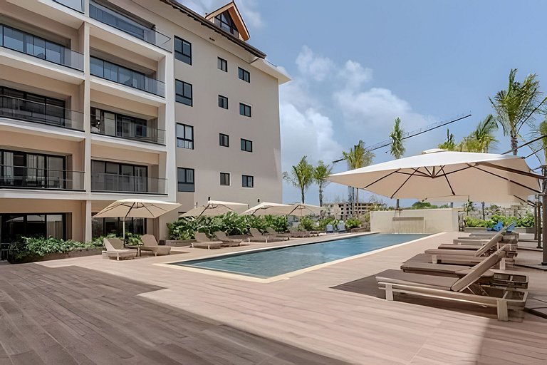 Greenwood Luxury 2BR | Pool View & Private Terrace
