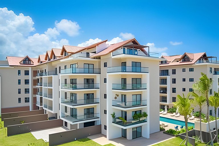 Greenwood Luxury 2BR | Pool View & Private Terrace