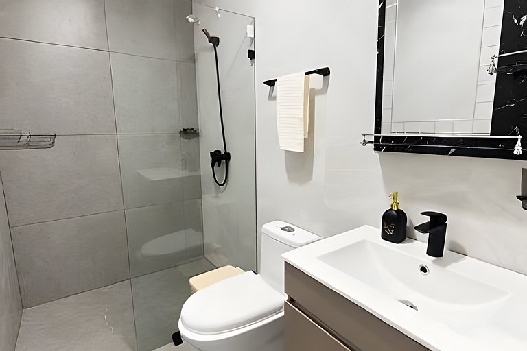 2BR en Punta Cana | Patio privado, Piscina y Gym