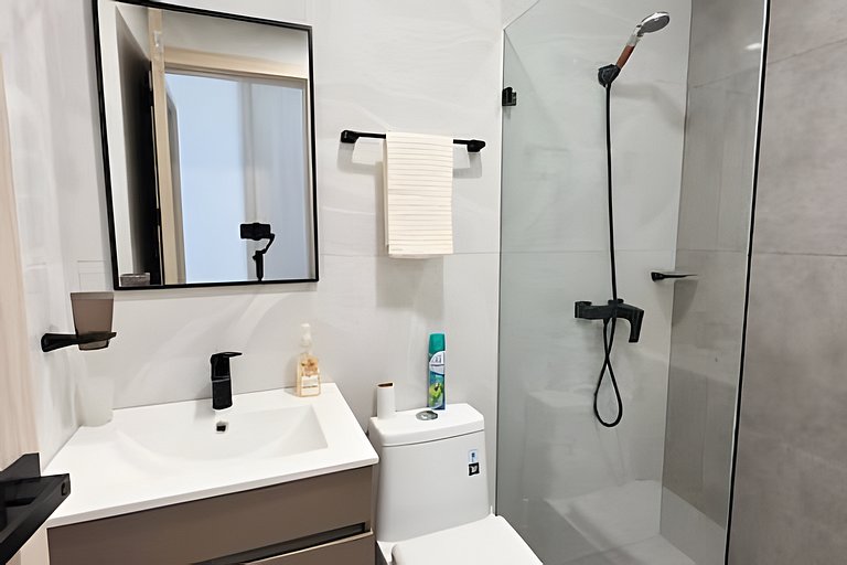 2BR en Punta Cana | Patio privado, Piscina y Gym