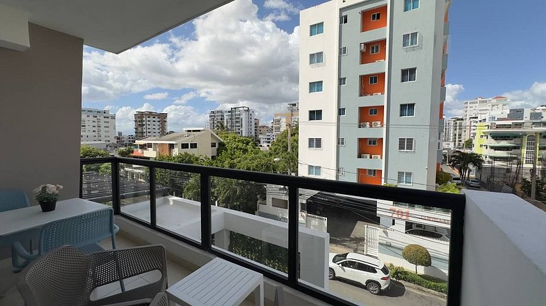 Apartamento Moderno en el Centro con Piscina y Gimnasio